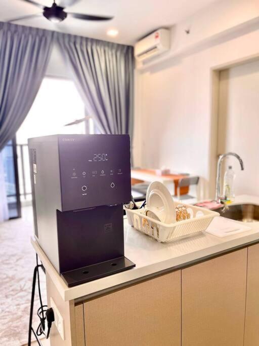 Trion Kuala Lumpur KLCC view L65 2br 2bth
