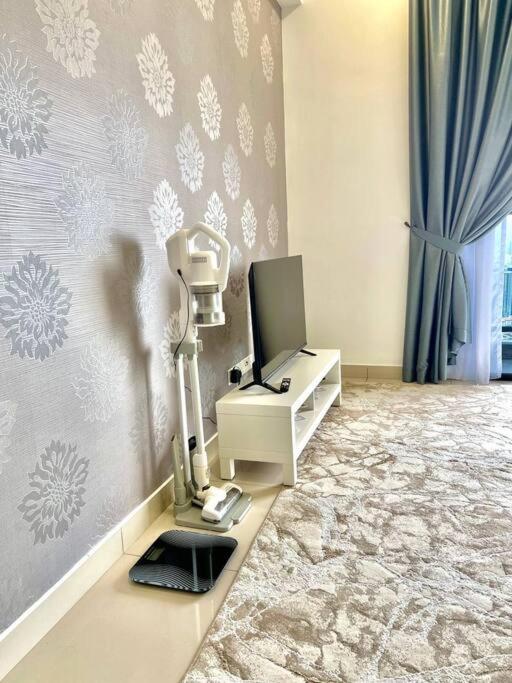 Trion Kuala Lumpur KLCC view L65 2br 2bth