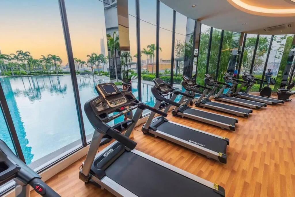 Trion Kuala Lumpur KLCC view L65 2br 2bth