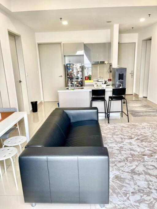 Trion Kuala Lumpur KLCC view L65 2br 2bth