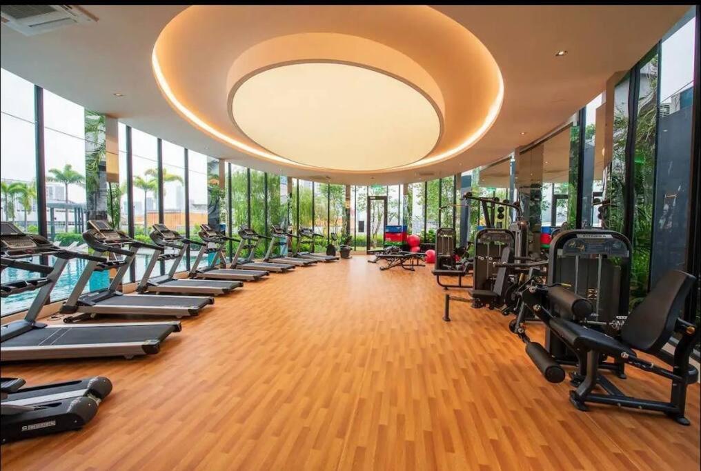 Trion Kuala Lumpur KLCC view L65 2br 2bth