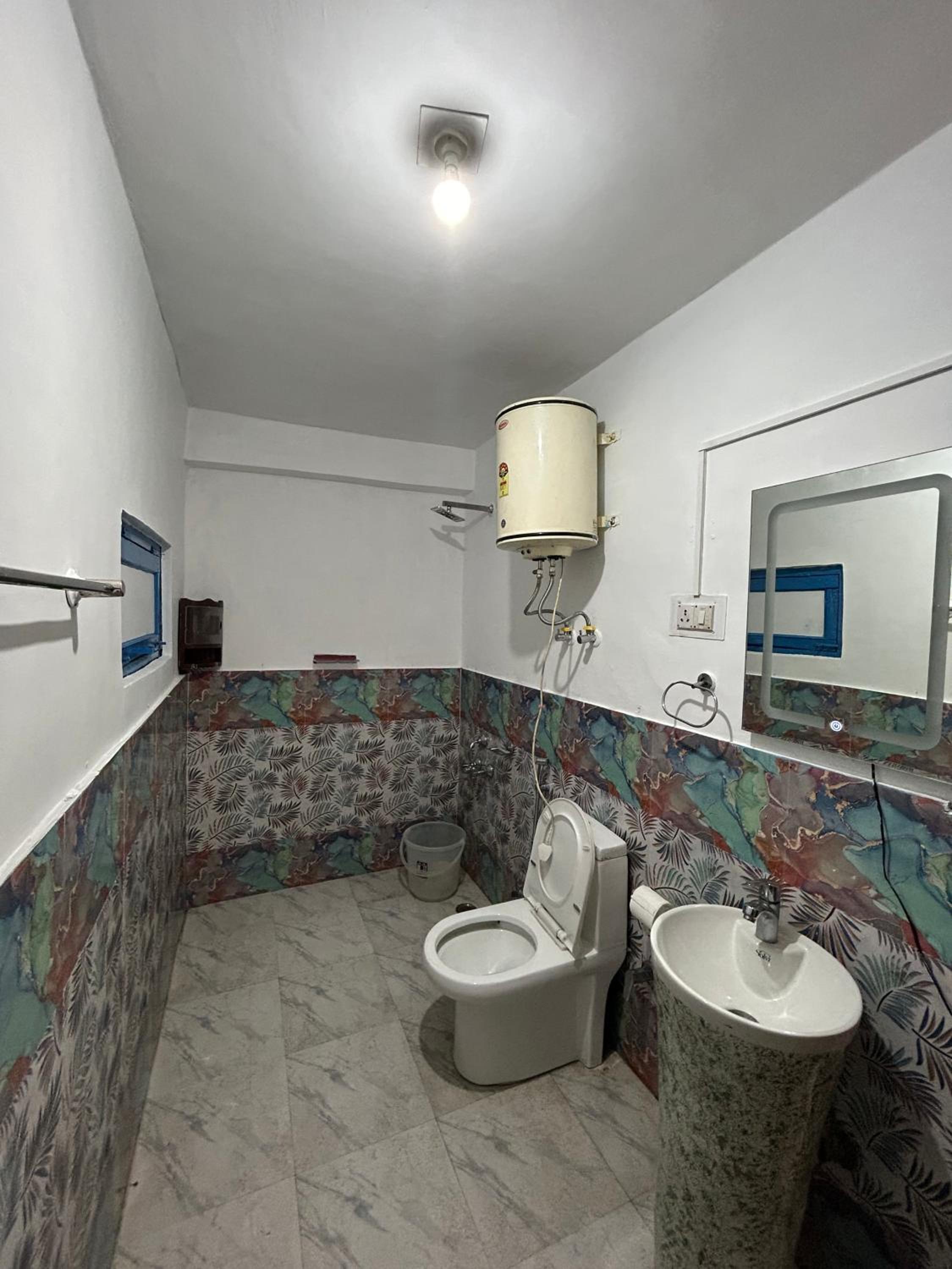 Photo 11