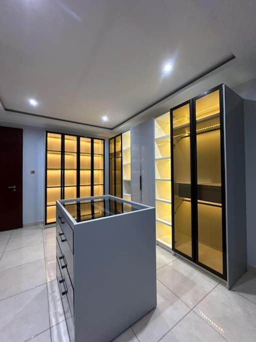 Phiani Apartment