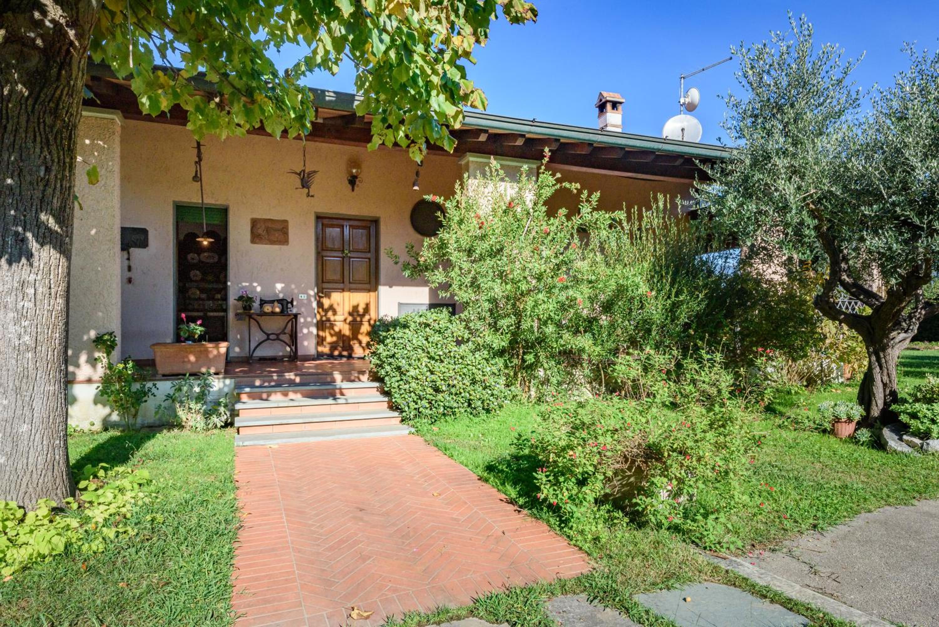 Villa Enzo by Mmega