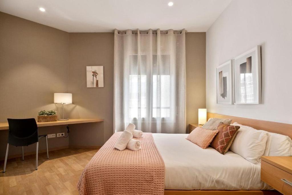 Fisa Rentals Gran Via Apartments