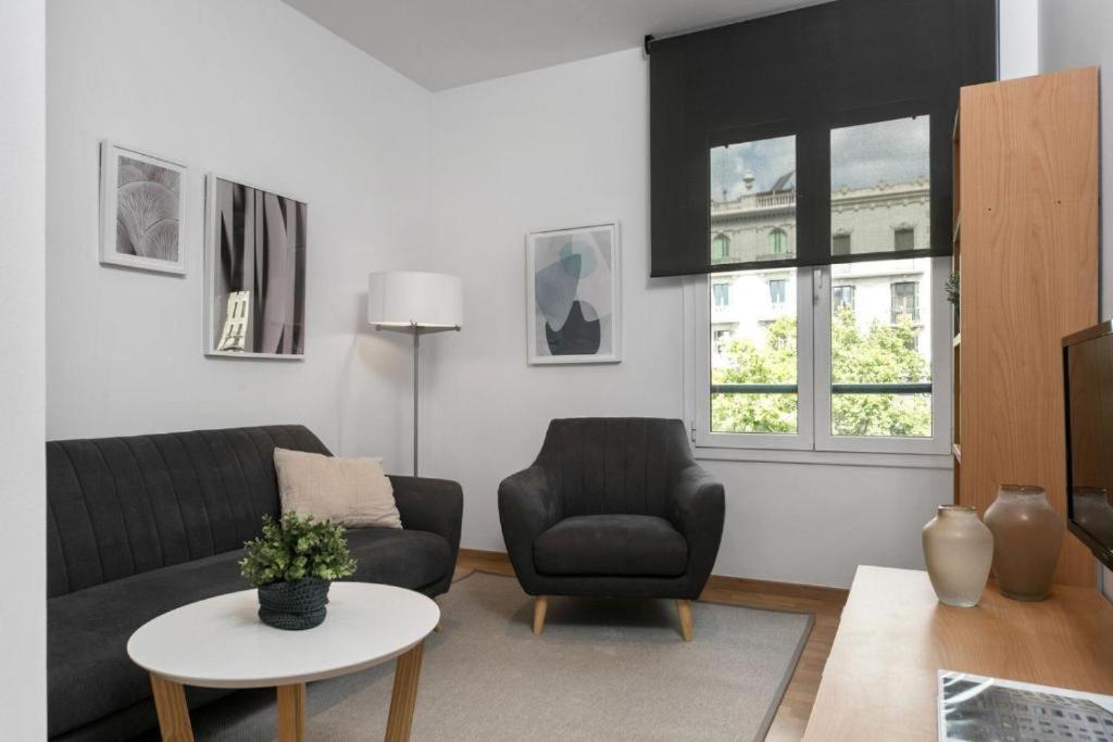 Fisa Rentals Gran Via Apartments
