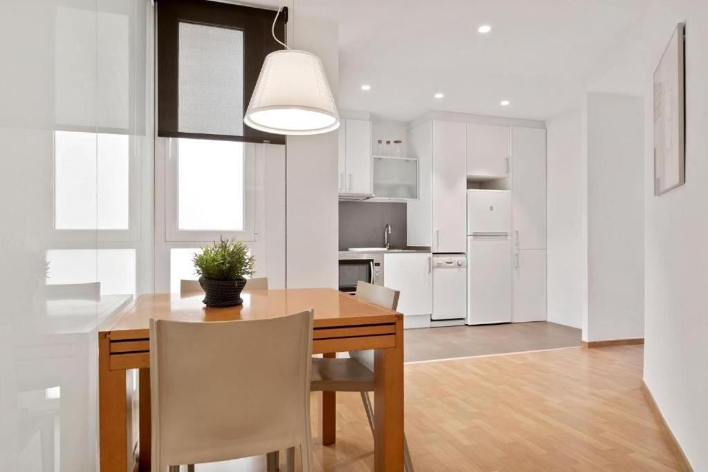 Fisa Rentals Gran Via Apartments