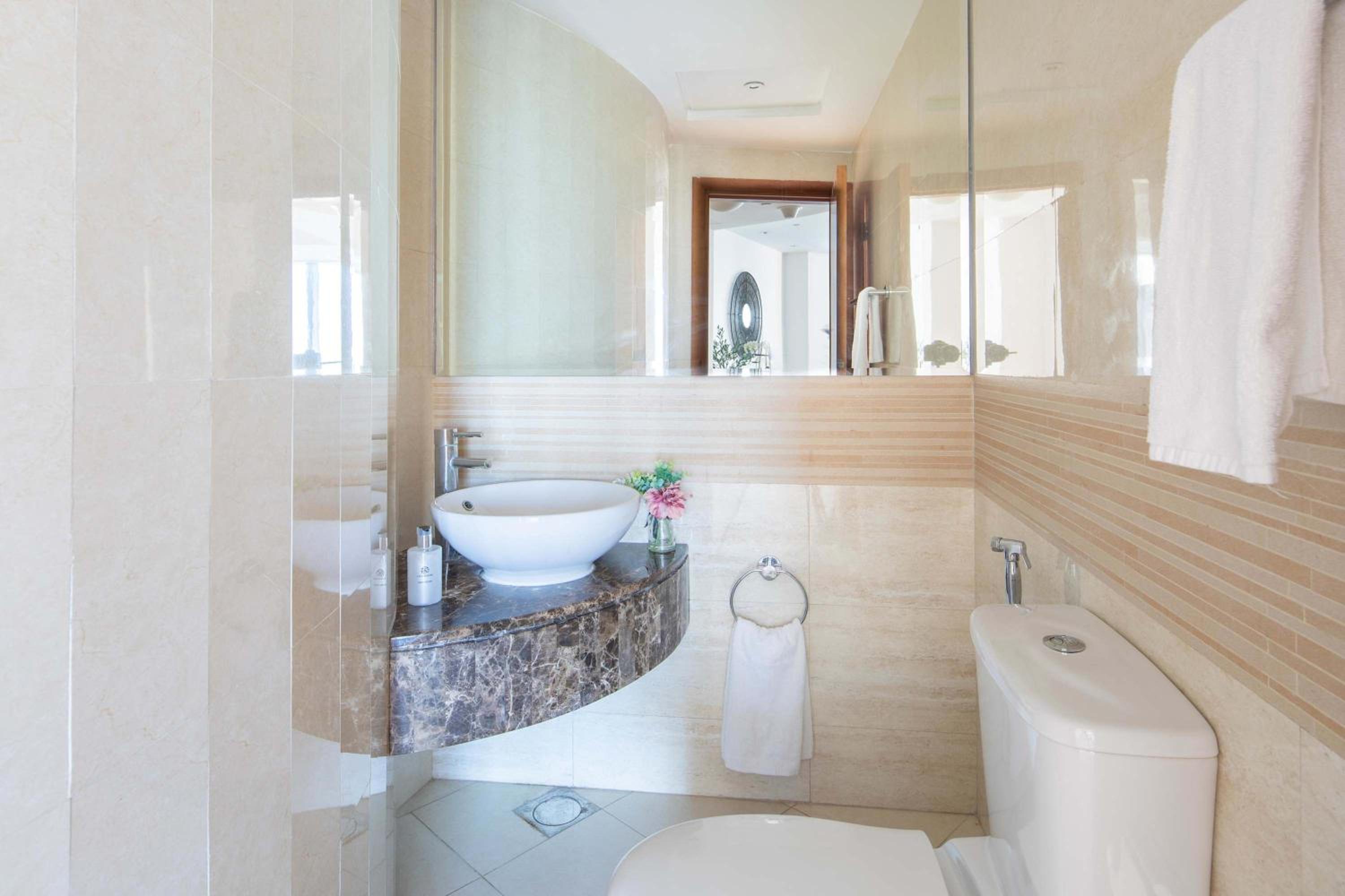 Frank Porter - Trident Grand — Dubai photo 2