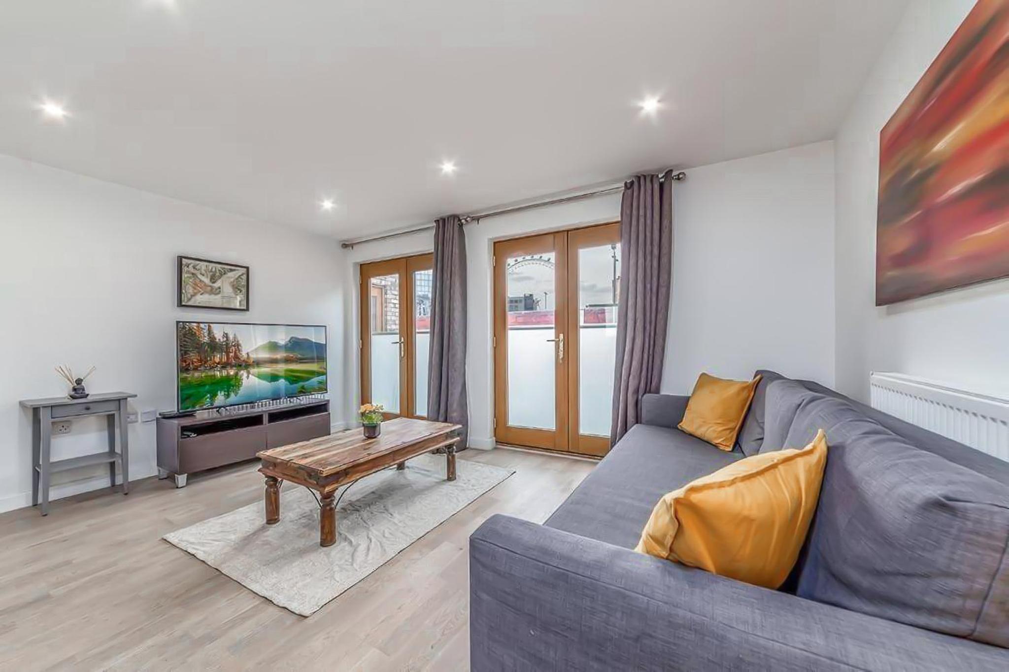 Amazing 2 Bed Bath Flat with London Eye View LM7