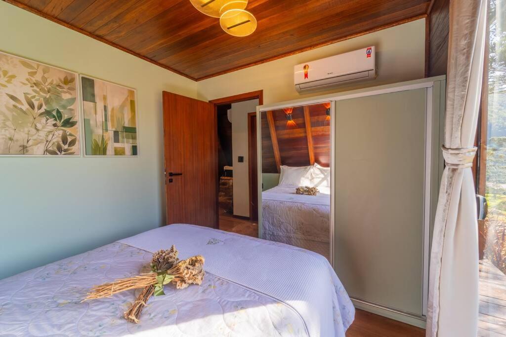 Cabana Limoeiro com vista para as montanhas