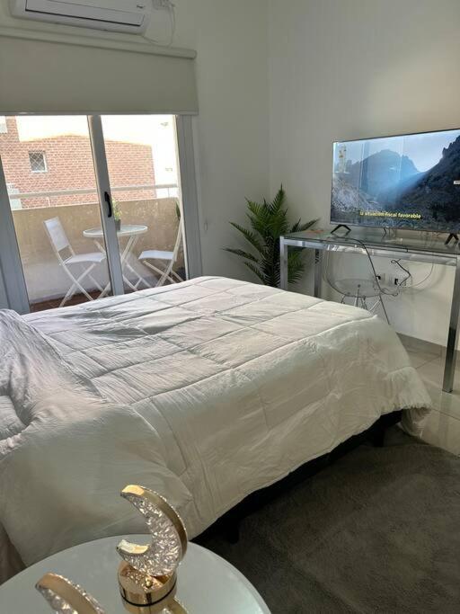 Departamento espacioso en un complejo residencial, cerca del Shopping nuevo centro