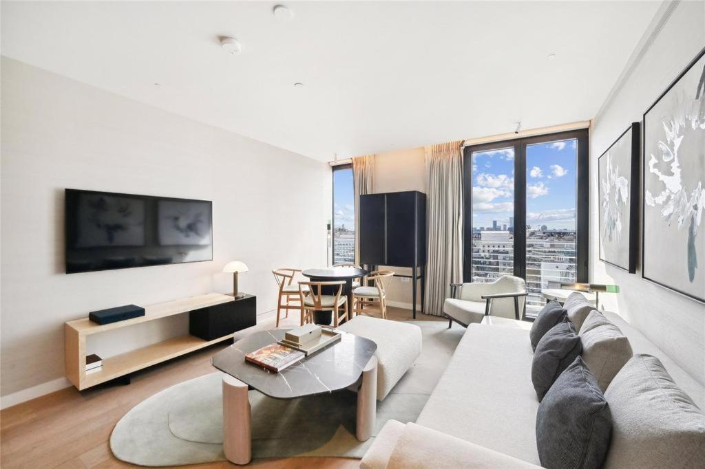 Mayfair Super Luxury Apartment