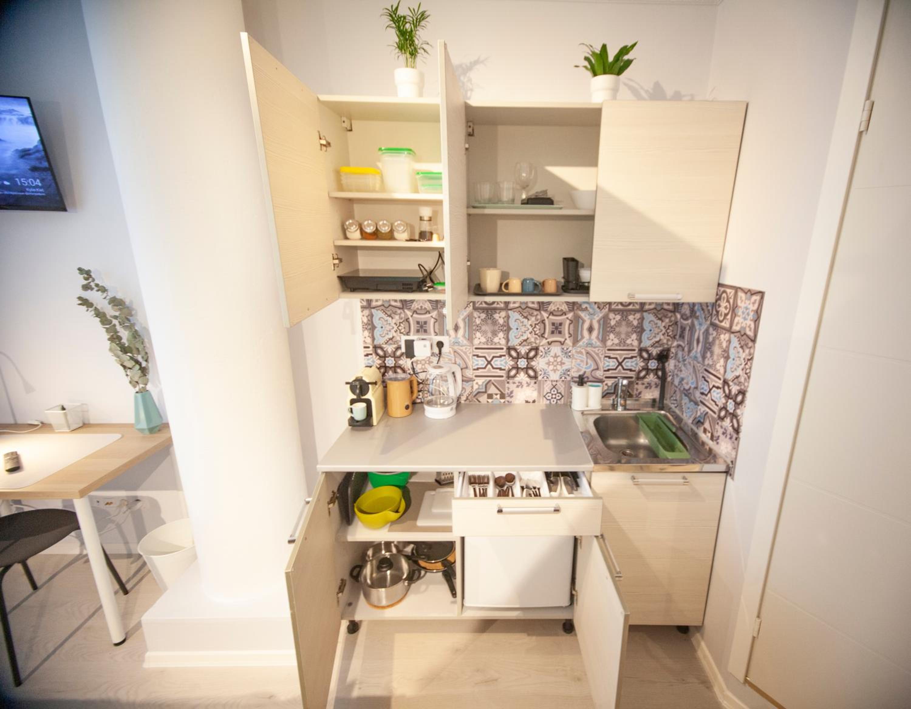 Cozy small studio in a heart of Tallinn Kunderi street view 4