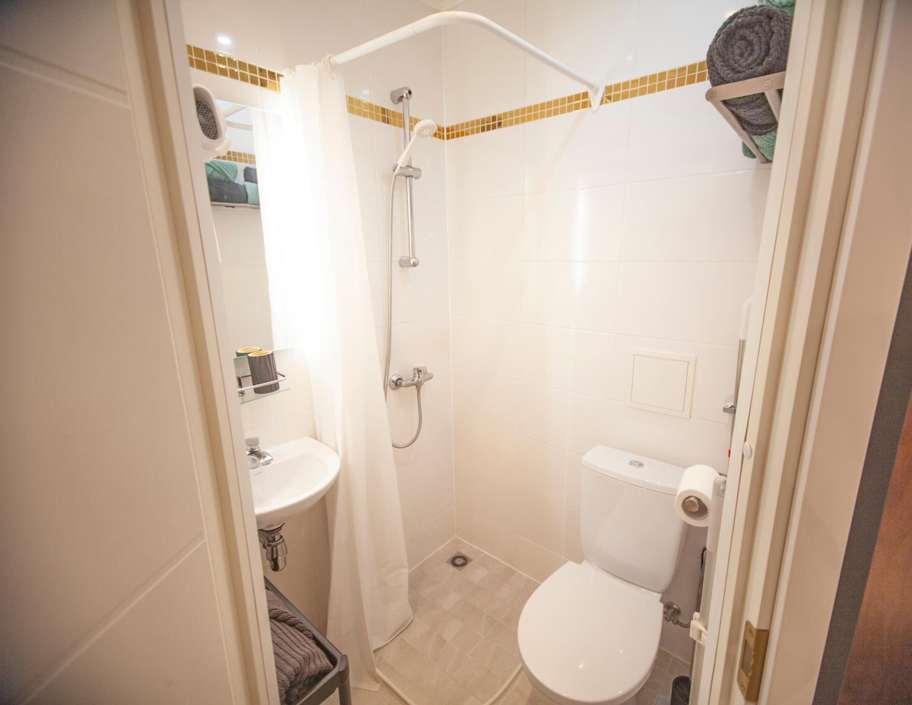 Cozy small studio in a heart of Tallinn Kunderi street view 5