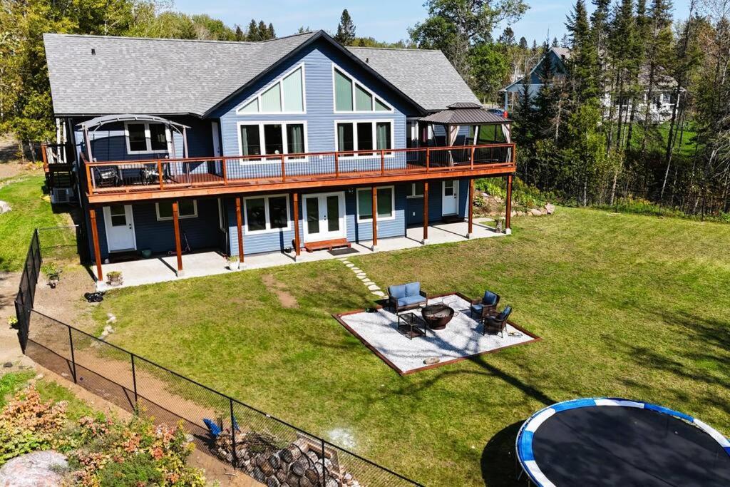 Thunder Bay Vacations - Central Thunder Bay Retreat - Property Image 8