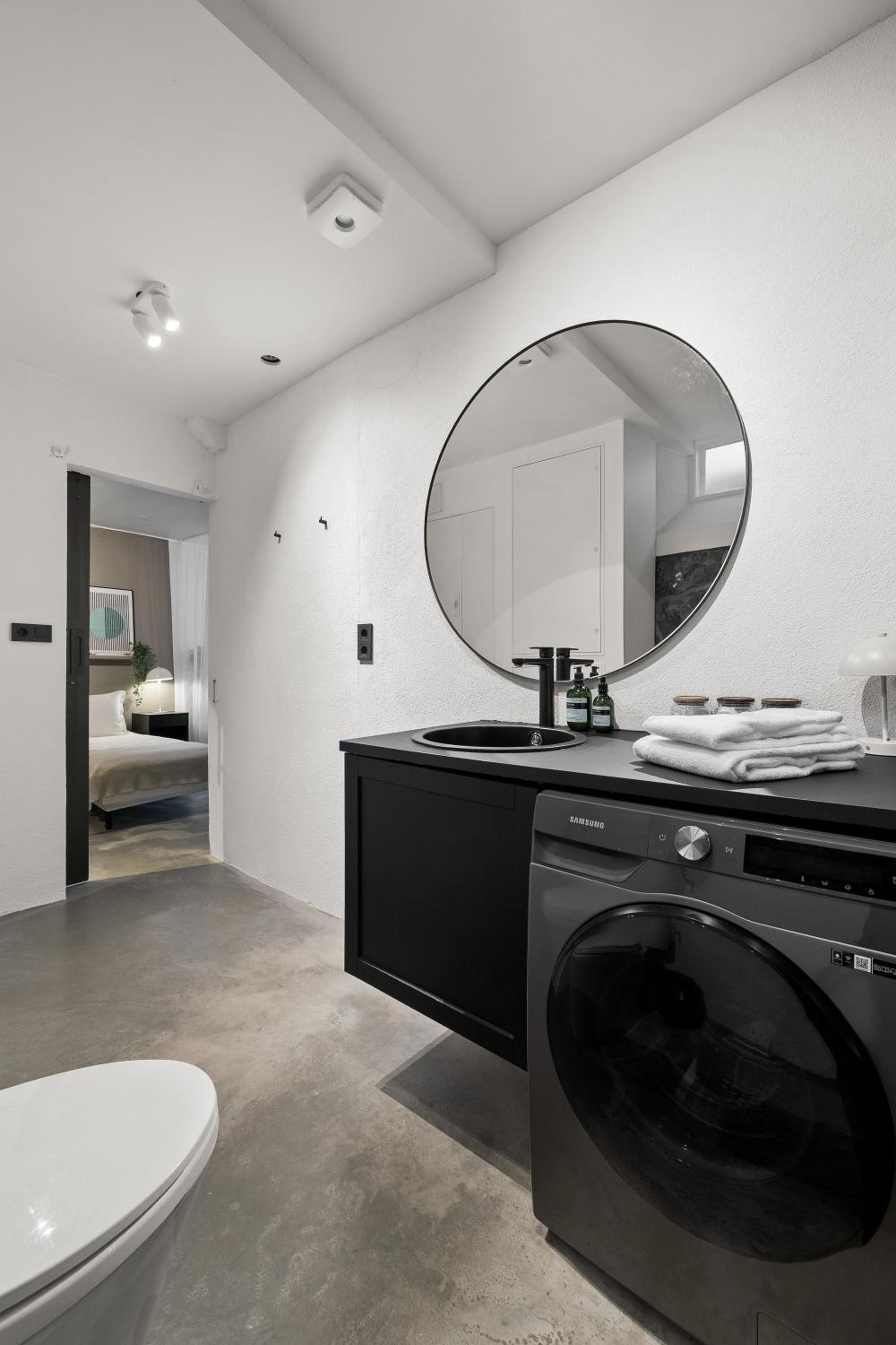 Spacious Studio in Downtown Reykjavik view 3