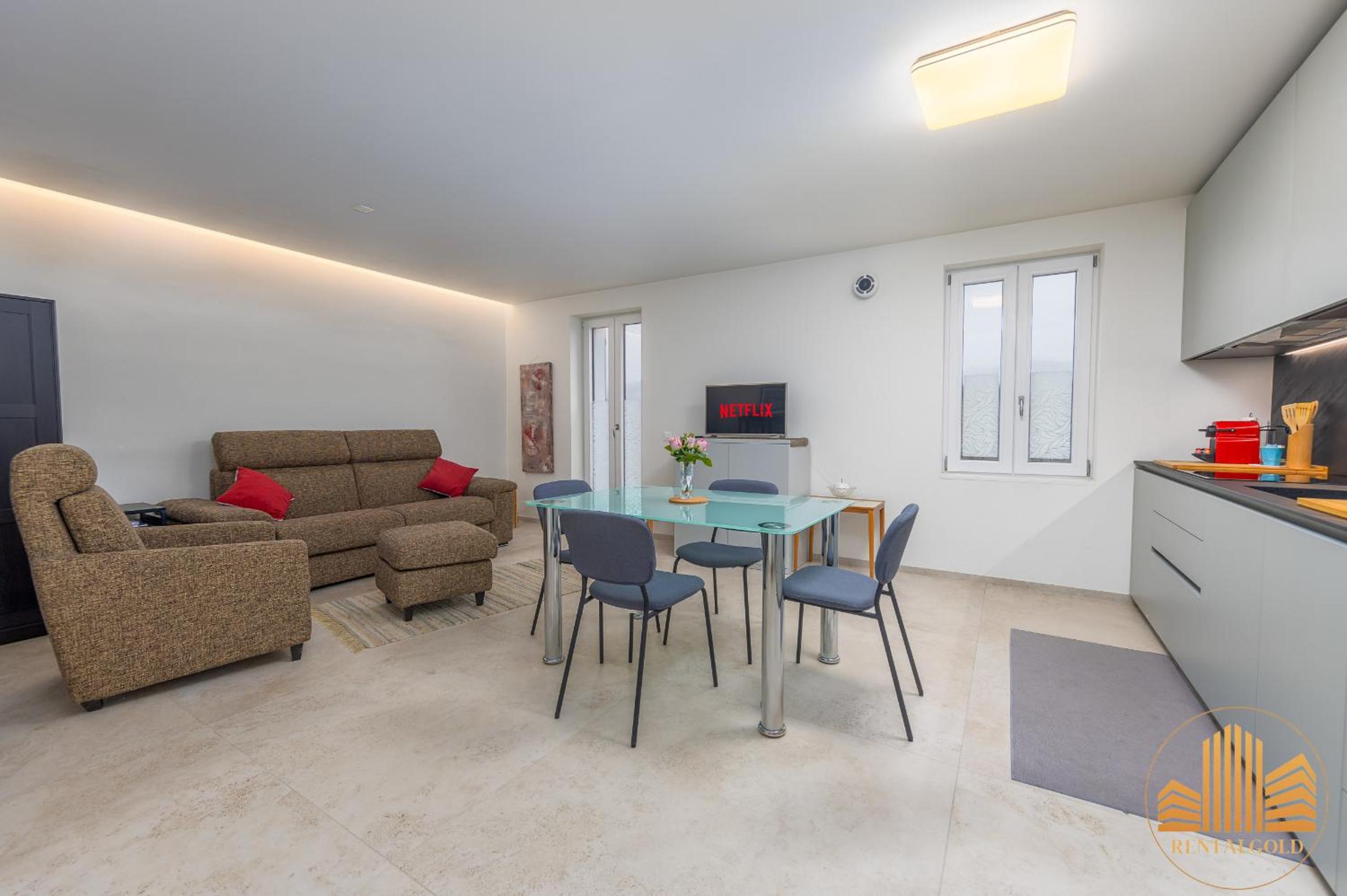 Elegante Trilocale tra Mendrisio e confine Italiano