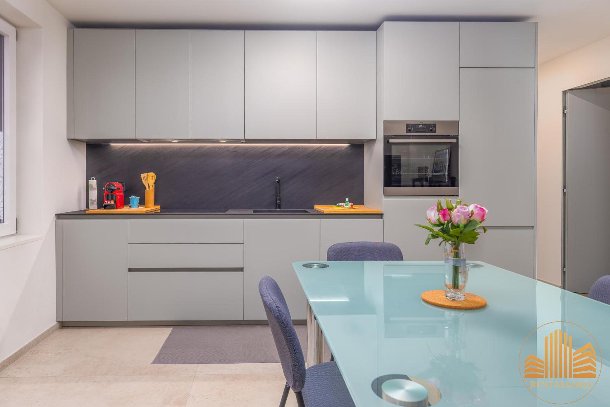 Elegante Trilocale tra Mendrisio e confine Italiano