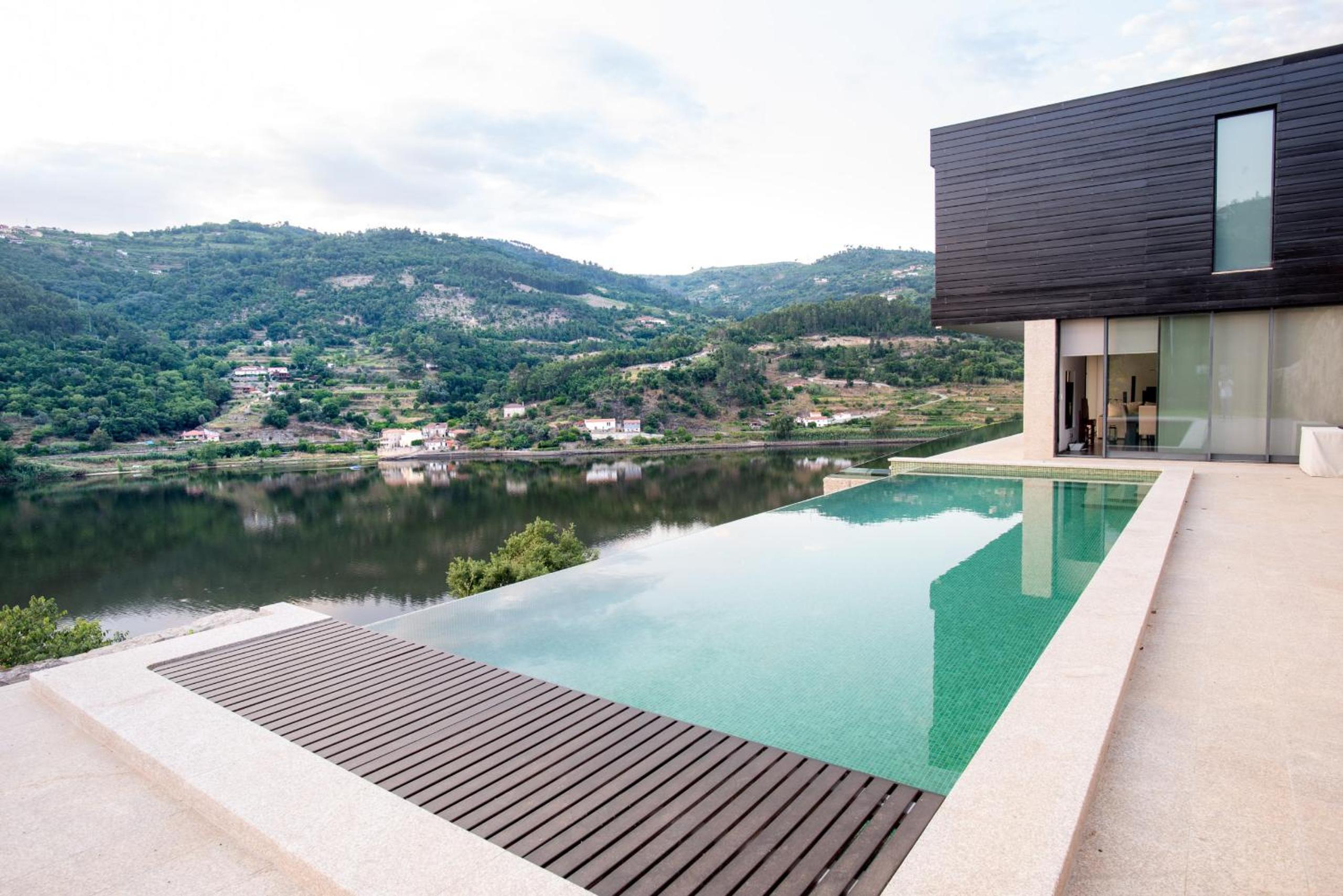Feel Discovery Douro Cherry