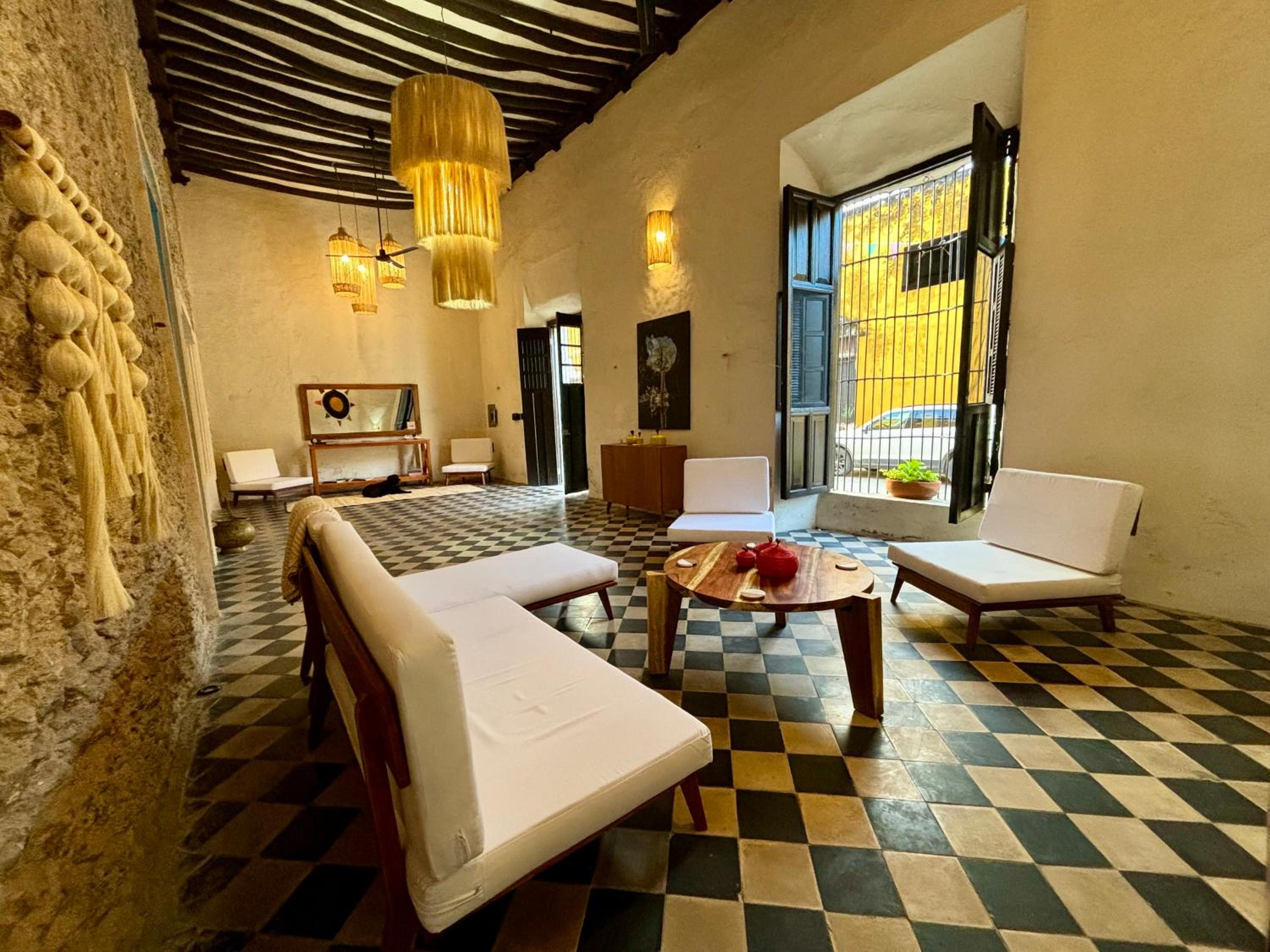 lounge