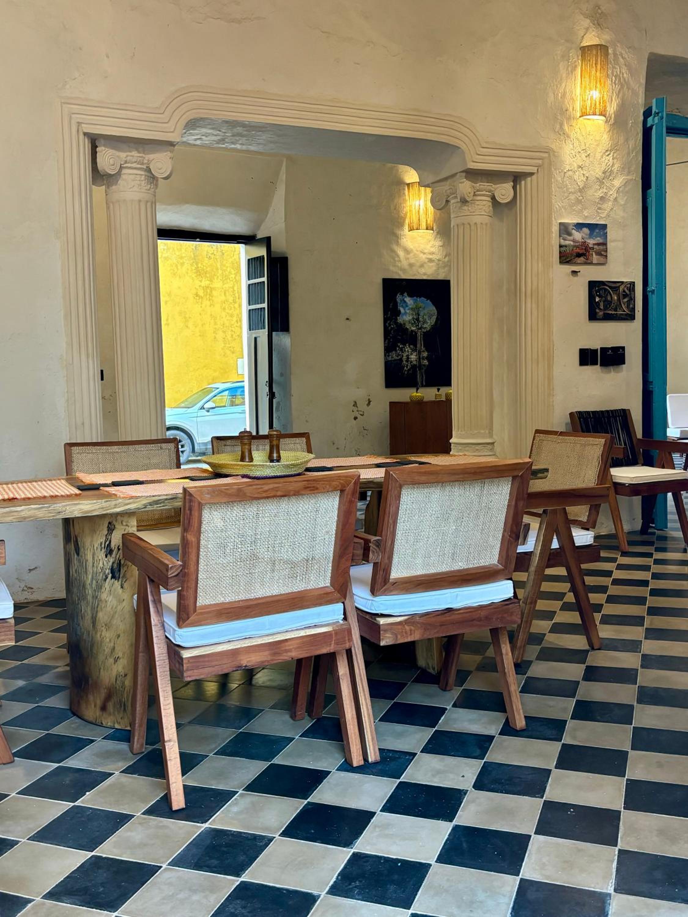 dining