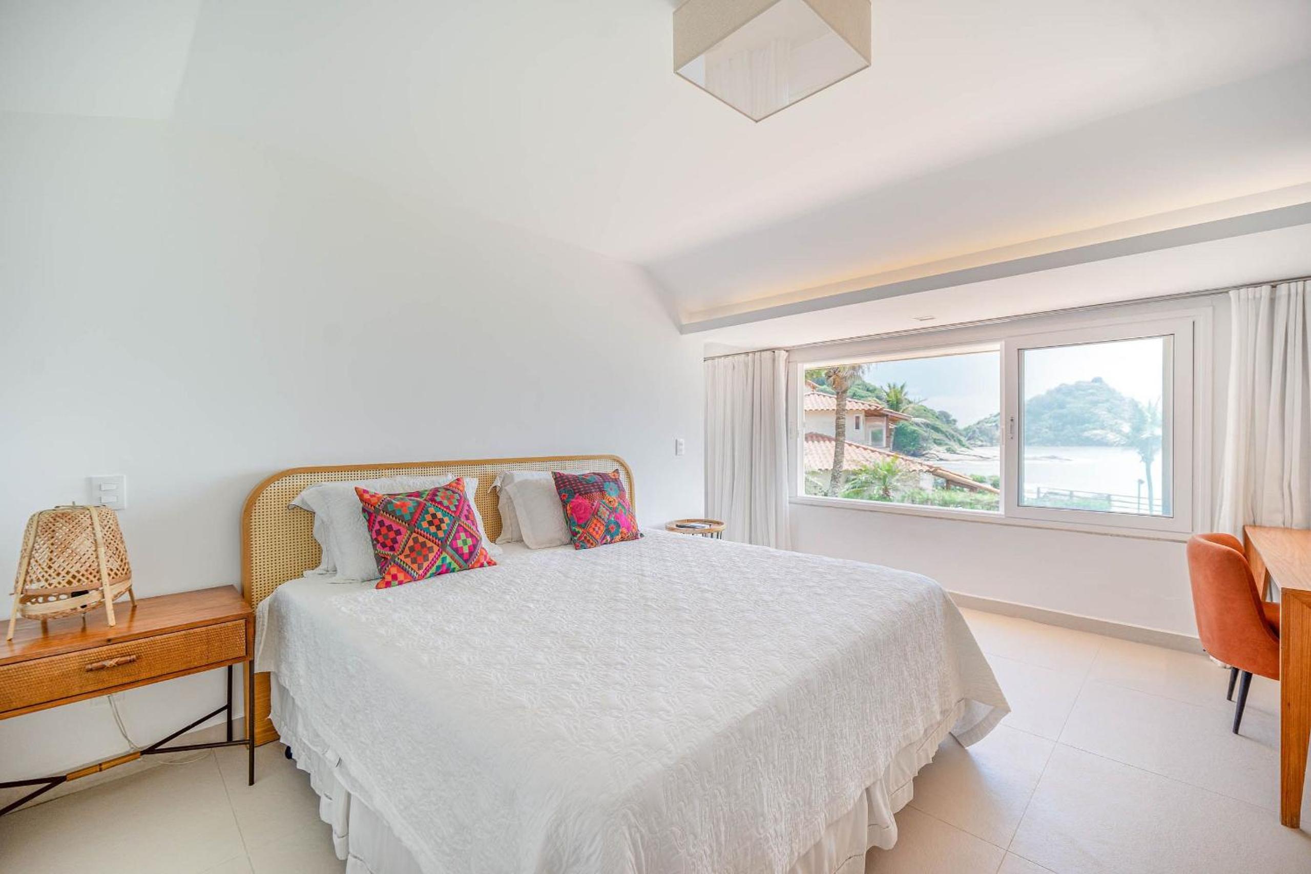 BZ77 Pé na areia! Casa com jacuzzi e 4 suítes
