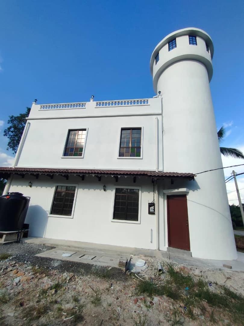 Pearl Castlestay