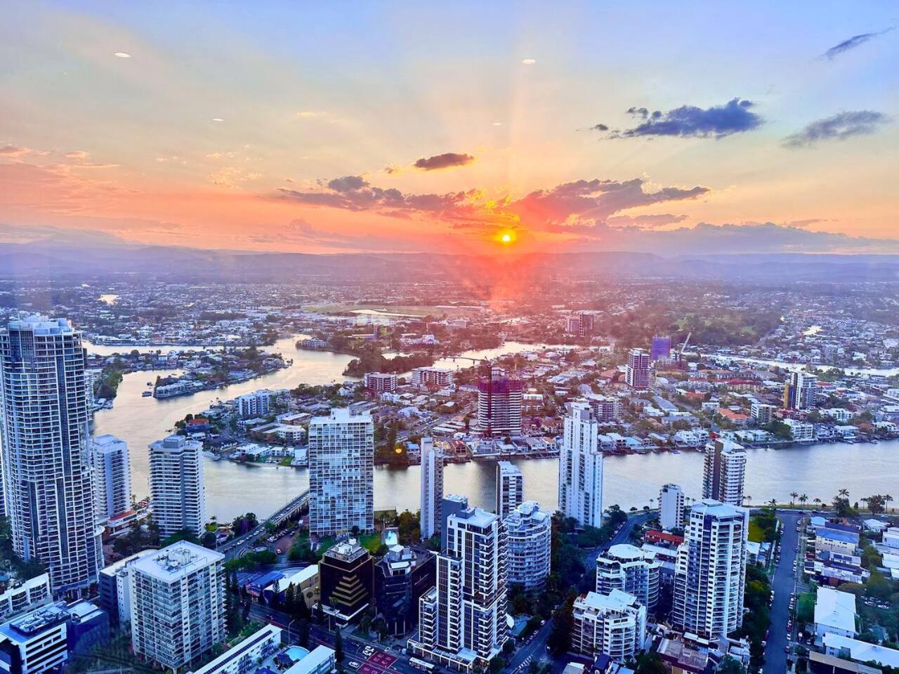 Clear Water Serenade Lv 50 plus Skyhome at Ocean Meriton