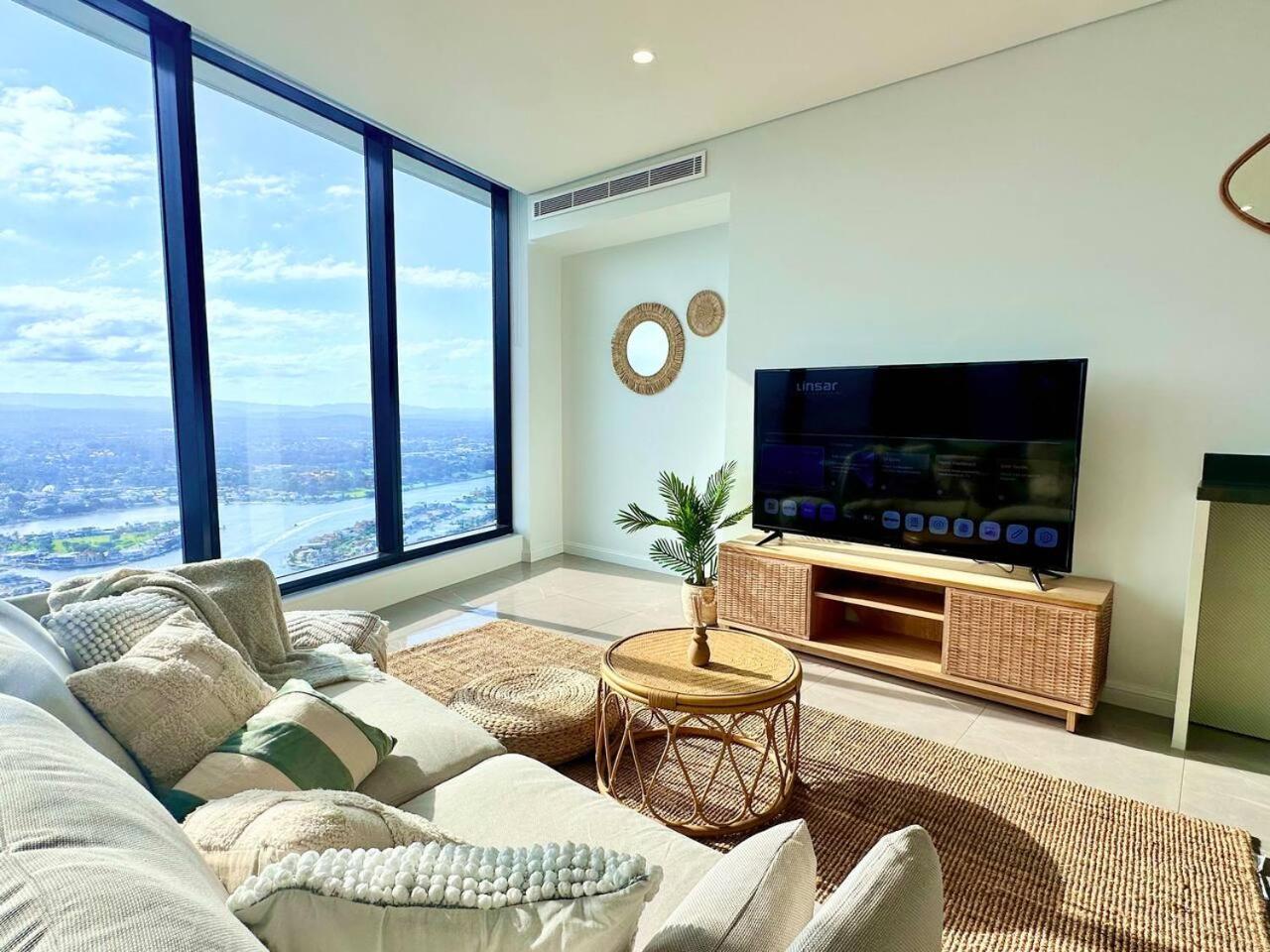 Clear Water Serenade Lv 50 plus Skyhome at Ocean Meriton