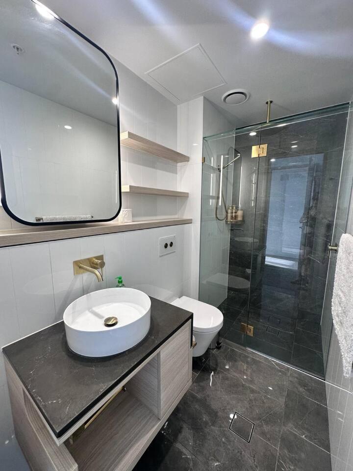 Clear Water Serenade Lv 50 plus Skyhome at Ocean Meriton