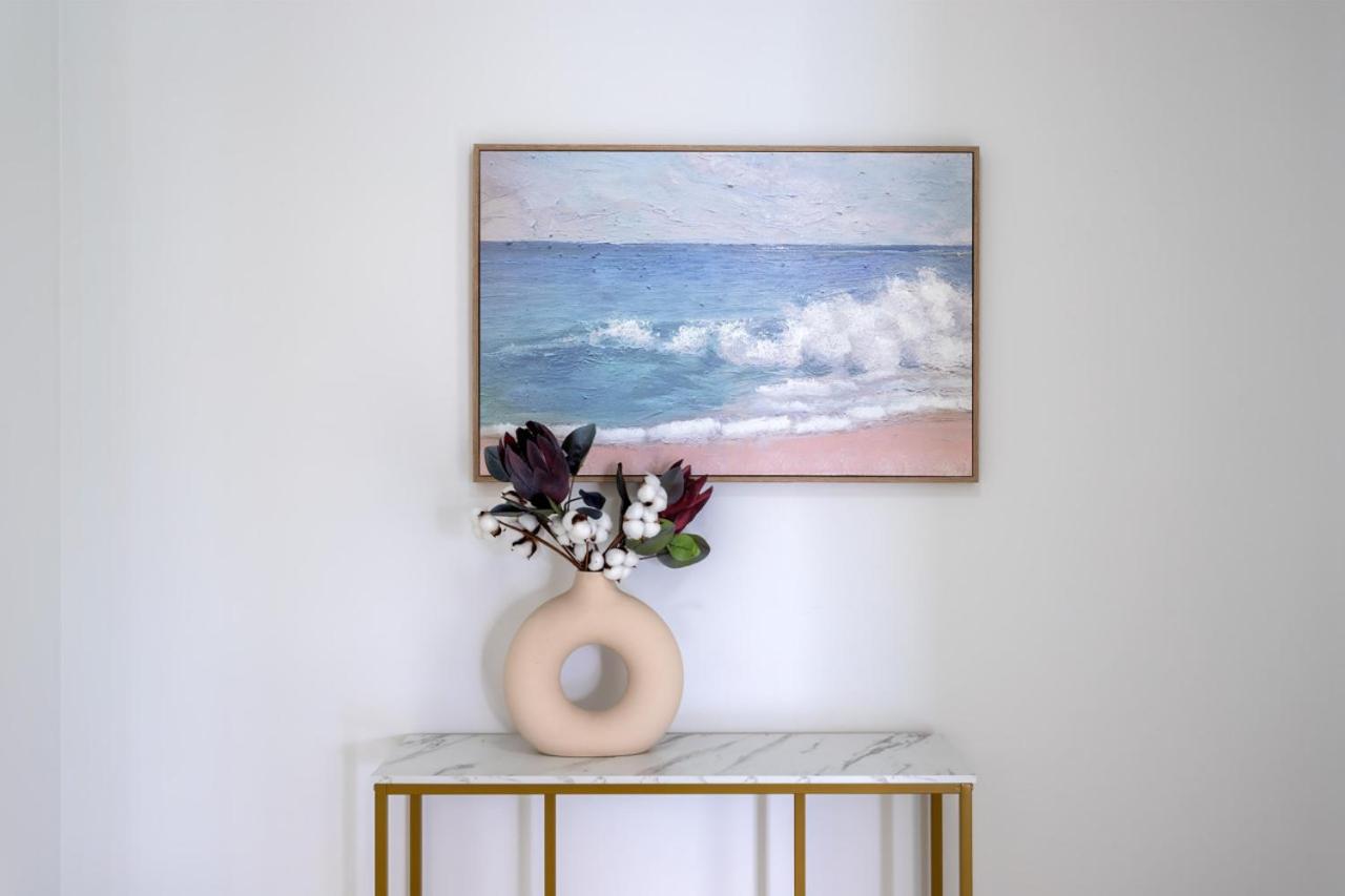 Broadbeach Waterfront Retreat