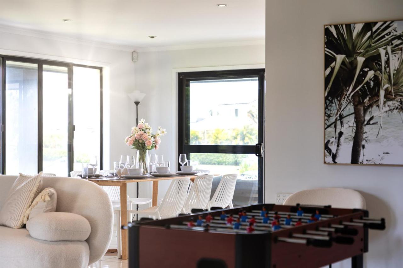 Broadbeach Waterfront Retreat