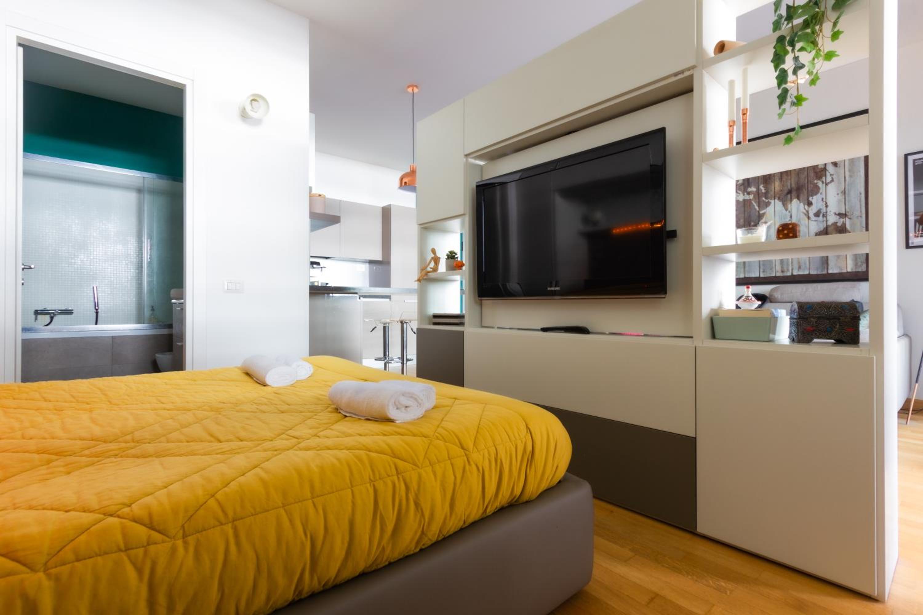 hotel room