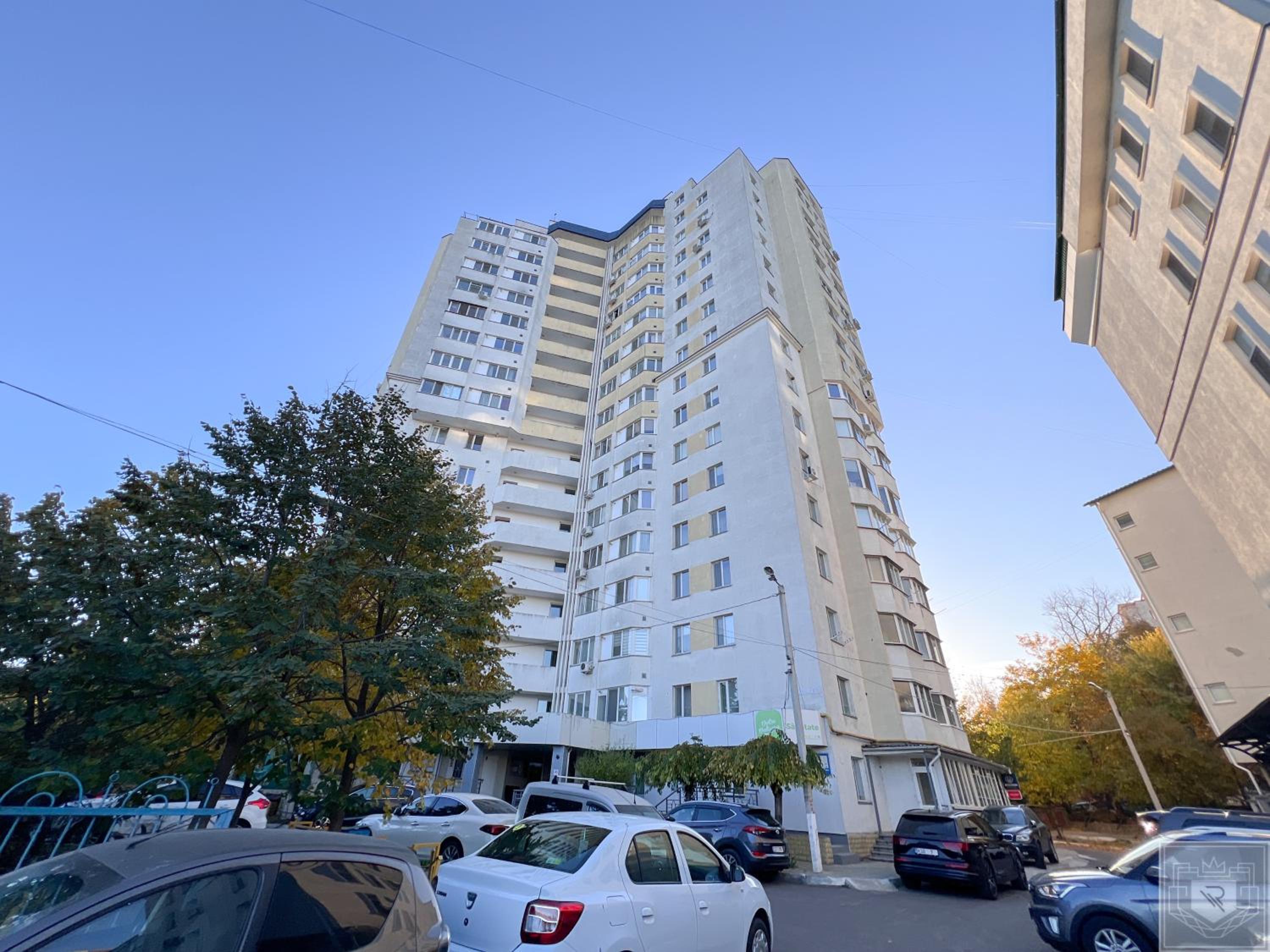 RentHouse Apartments Metropolis