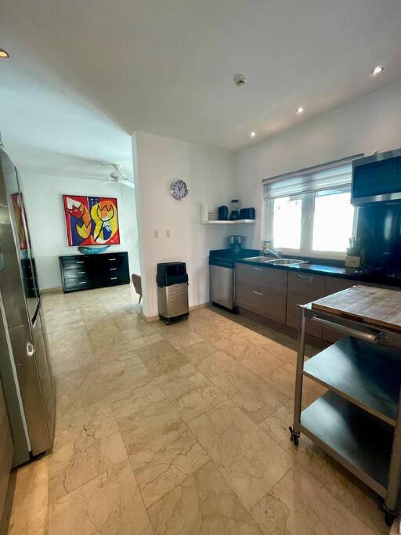 Private Villa and Apartment with Pool in Palm Beach