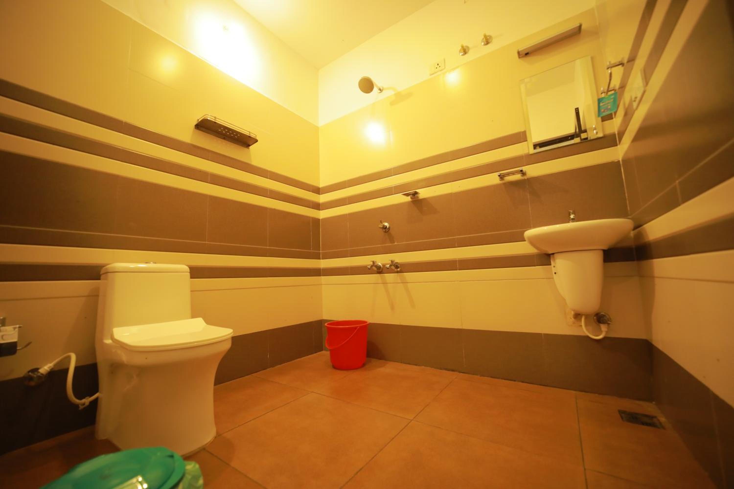 Prakruthi Residency Munroeisland