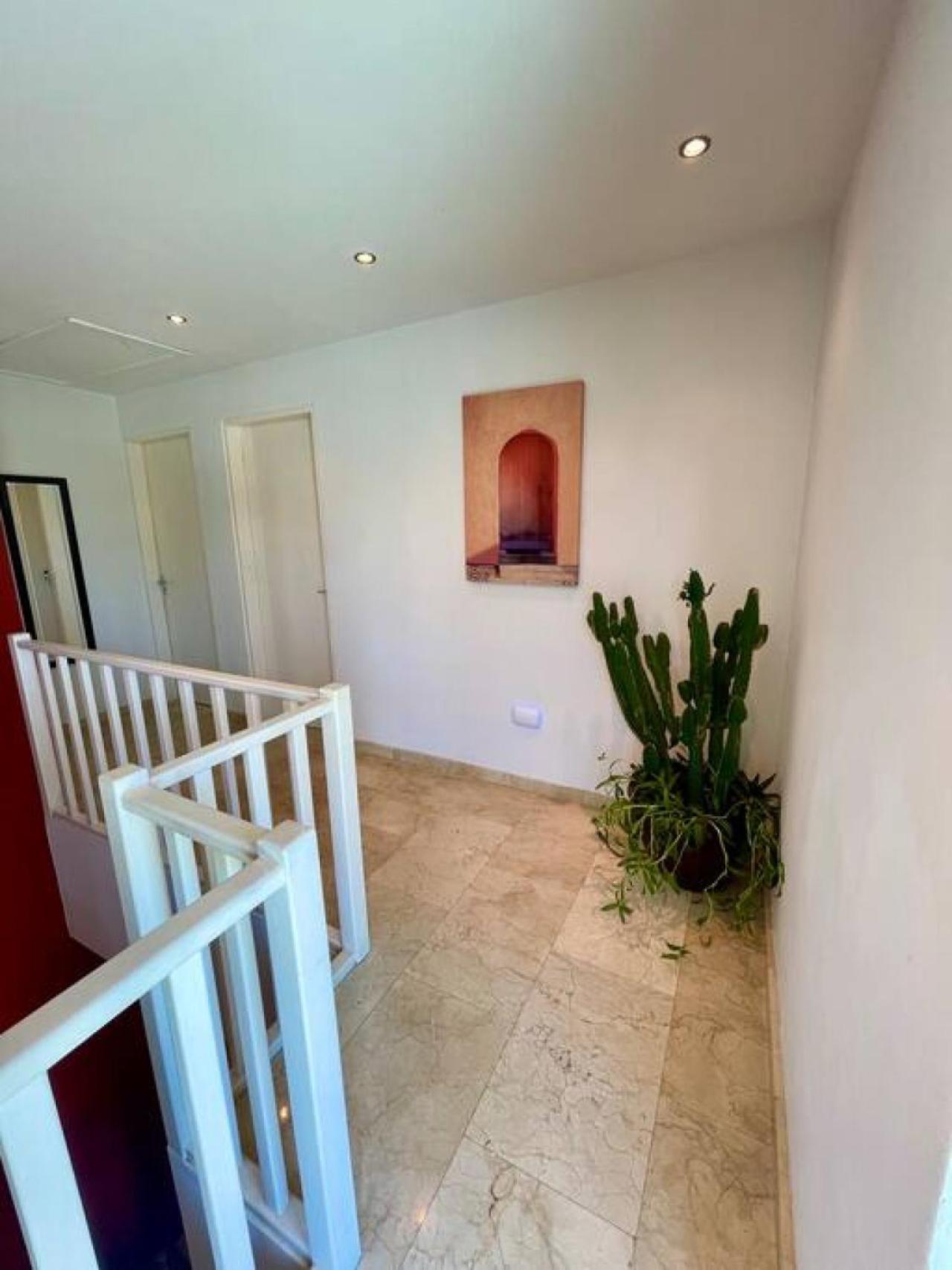 Private Villa and Apartment with Pool in Palm Beach