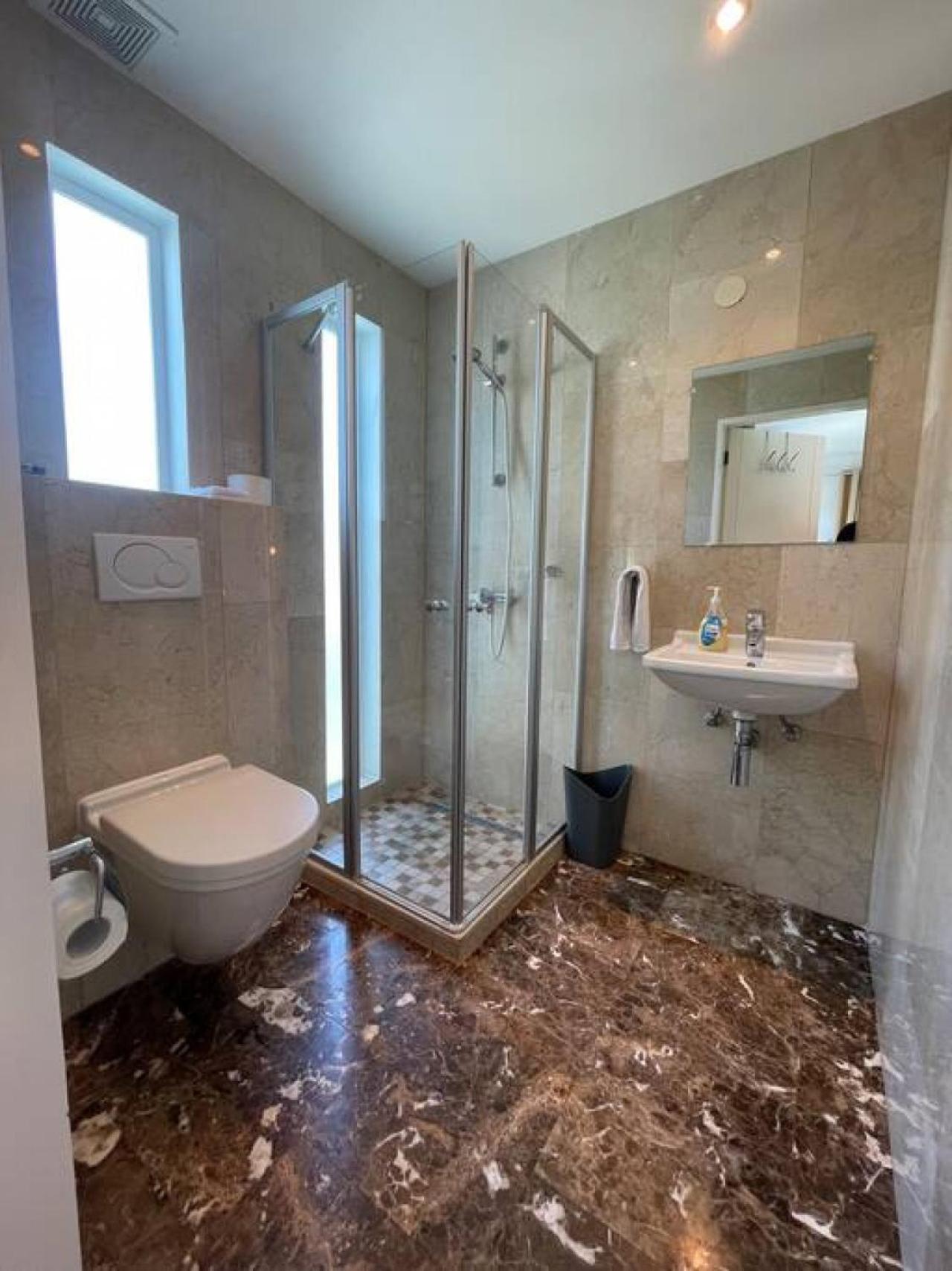 Private Villa and Apartment with Pool in Palm Beach