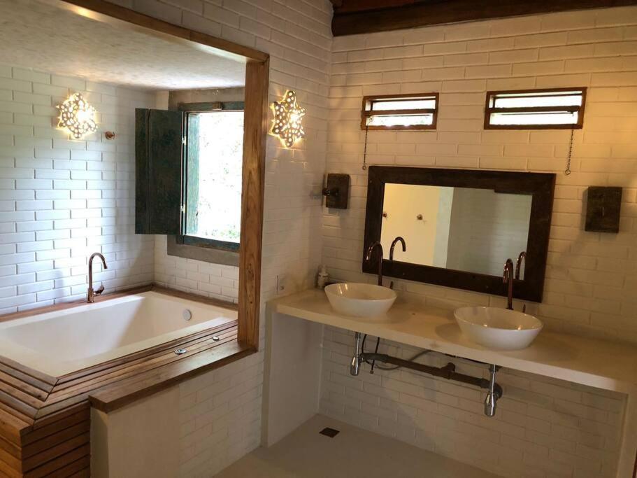 Casa Lila Outeiro das Brisas