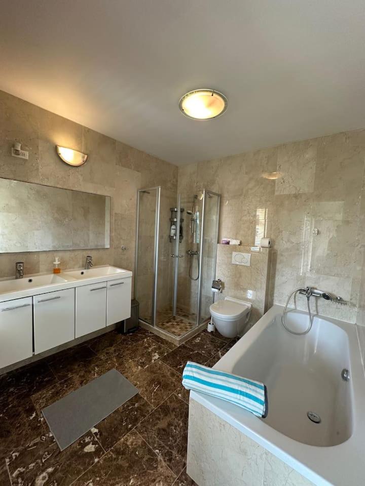 Best 7BR Villa with private pool at perfect spot