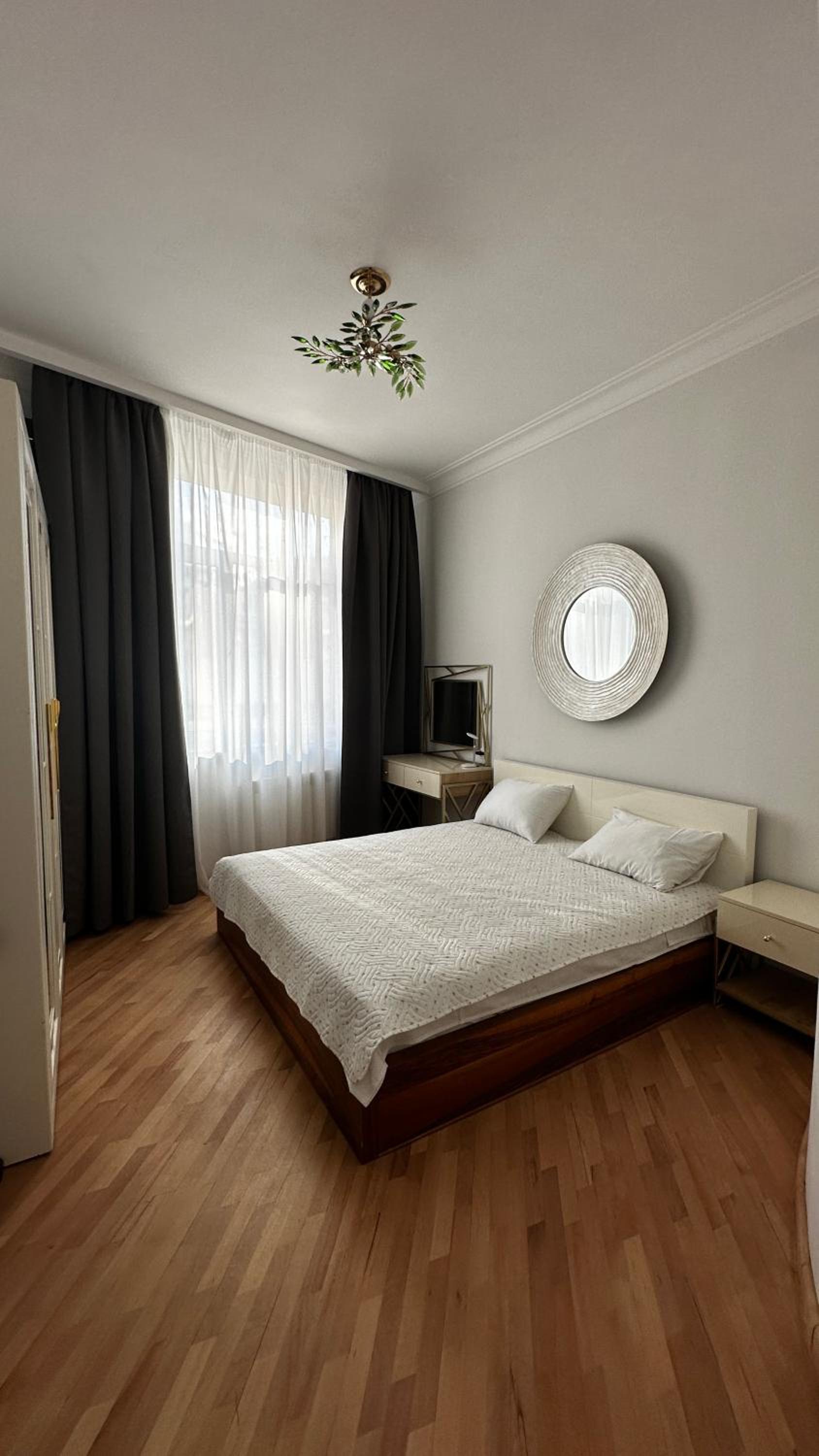 Cozy Ramishvili Vake