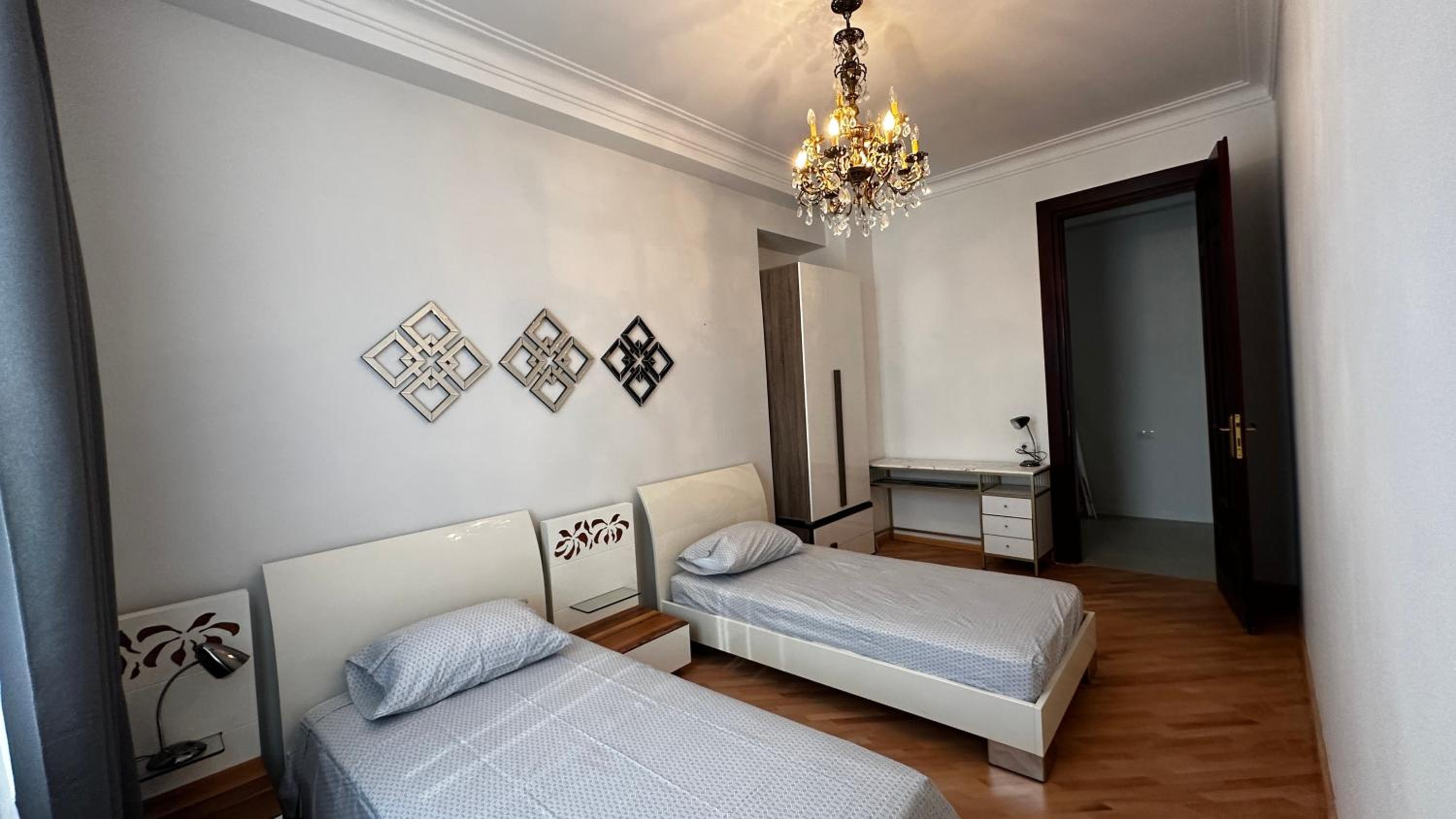Cozy Ramishvili Vake