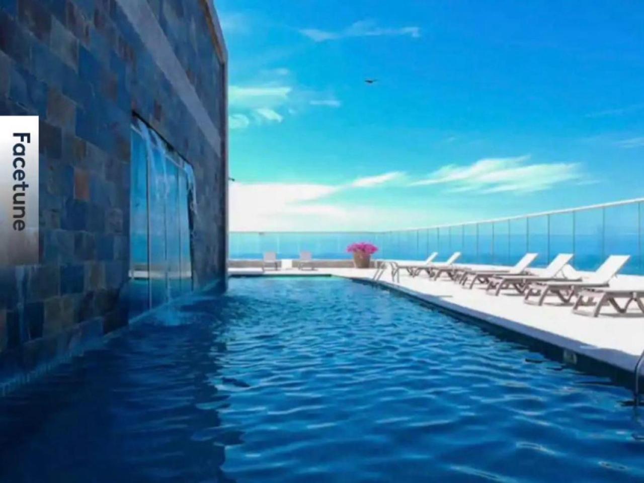 Empire Presidential Suite Private Jacuzzi