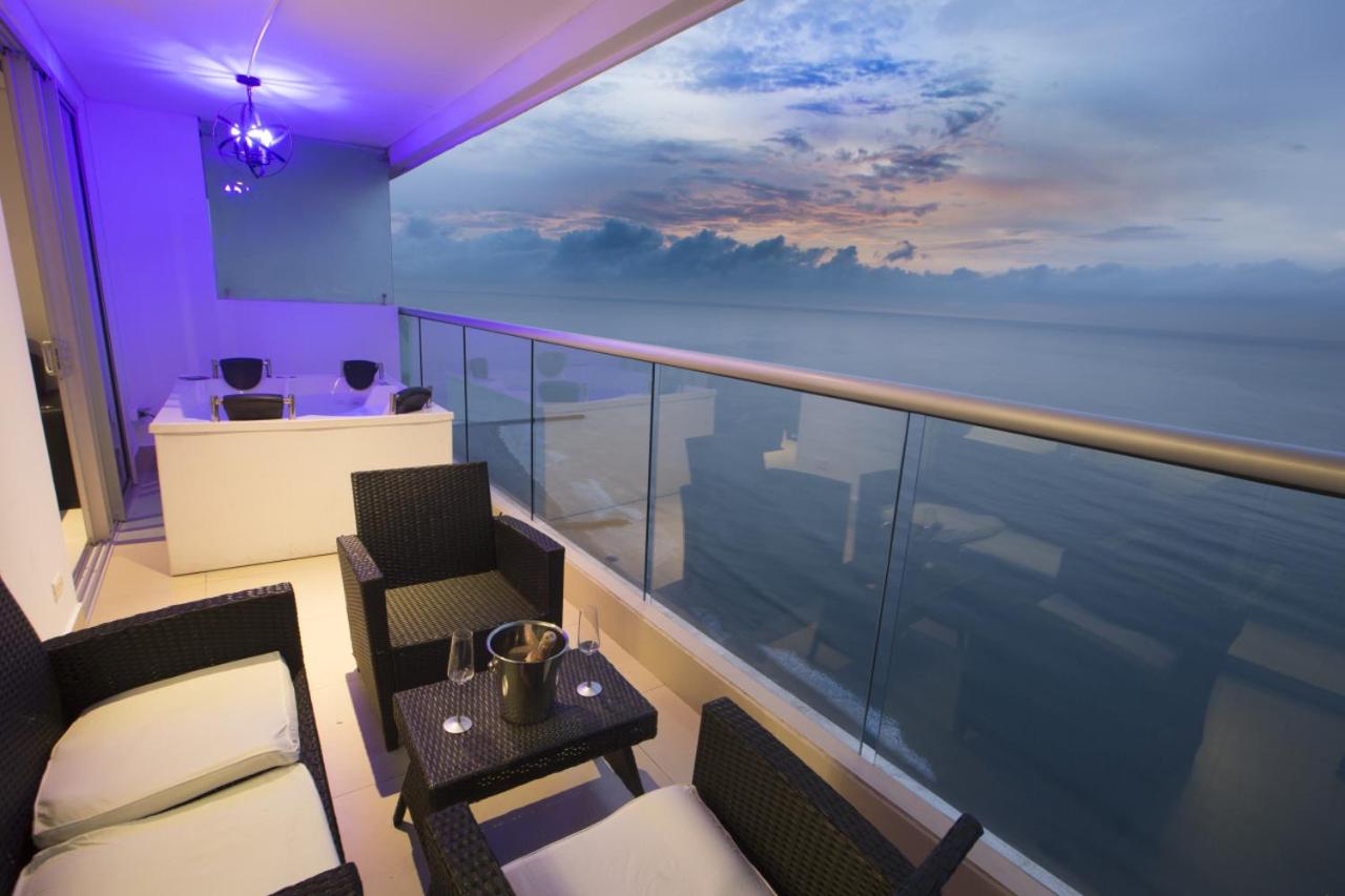 Empire Presidential Suite Private Jacuzzi