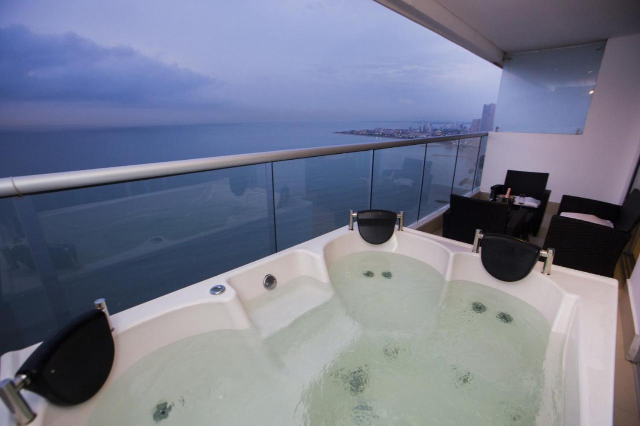 Empire Presidential Suite Private Jacuzzi