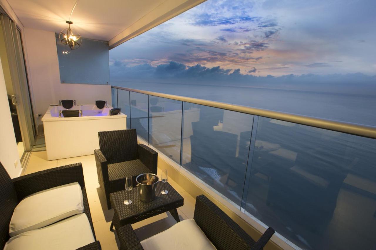 Empire Presidential Suite Private Jacuzzi