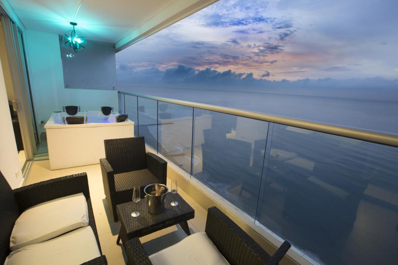 Empire Presidential Suite Private Jacuzzi