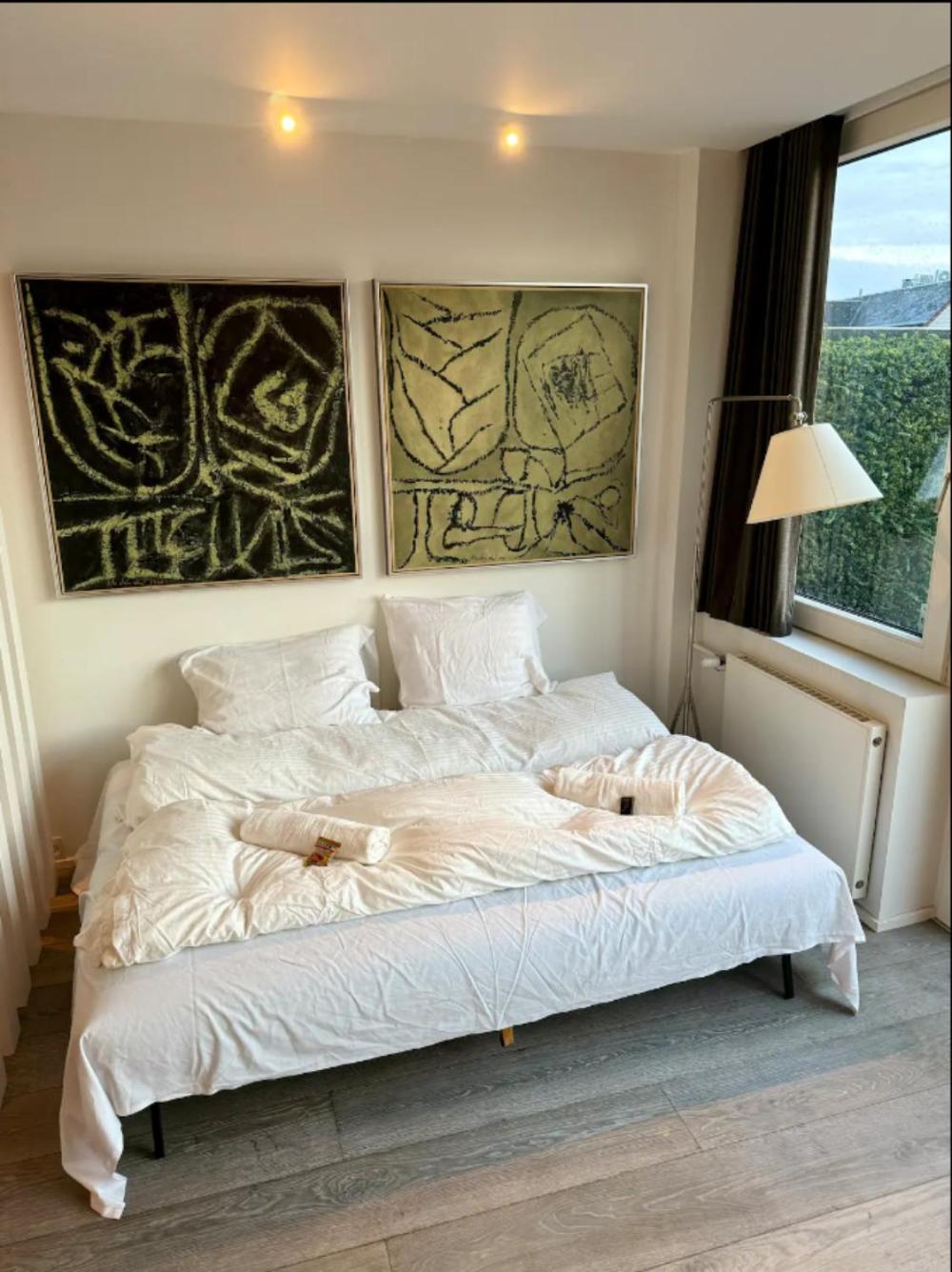 Elite Penthouse: A location