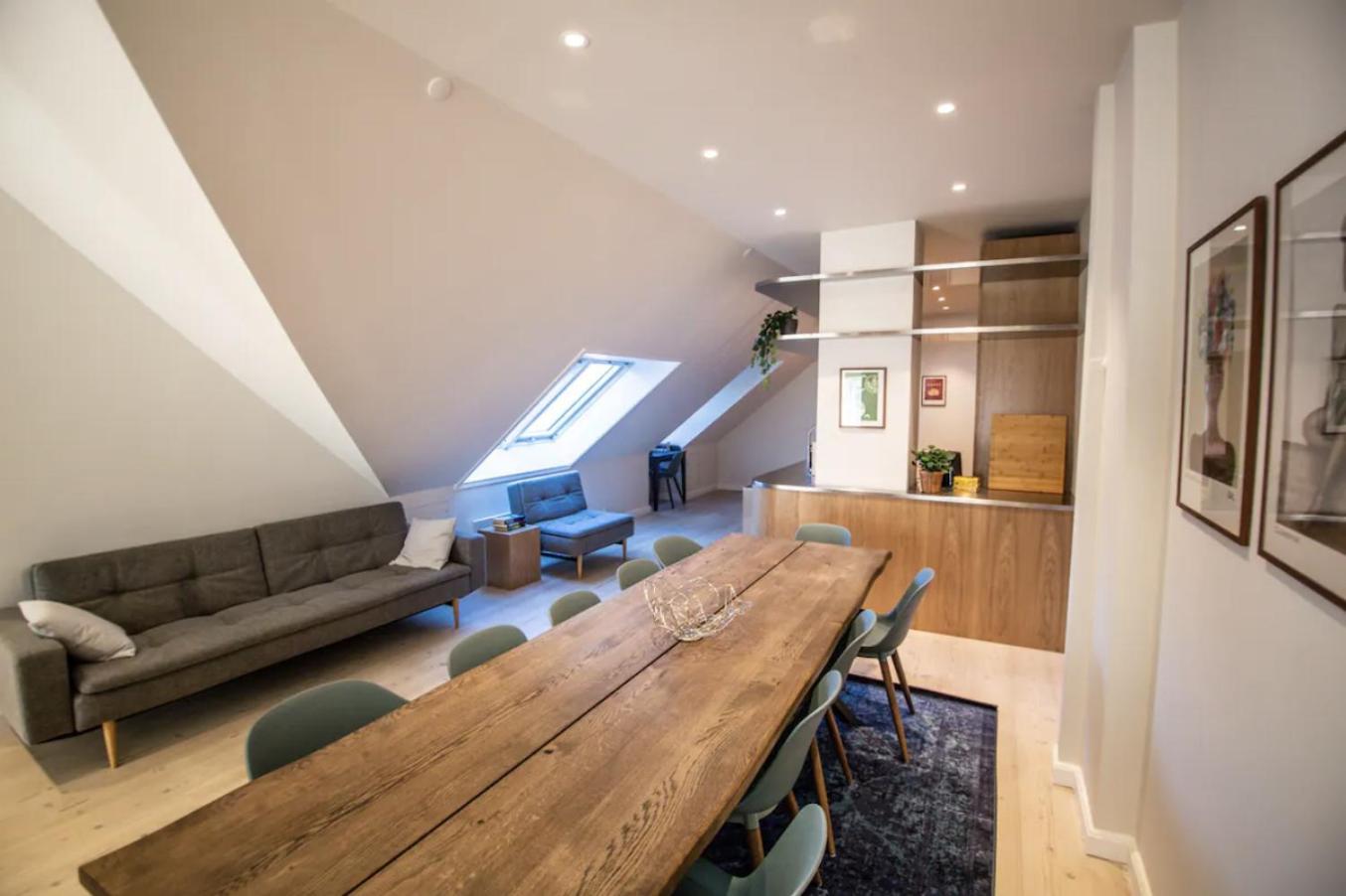 Stunning penthouse A location