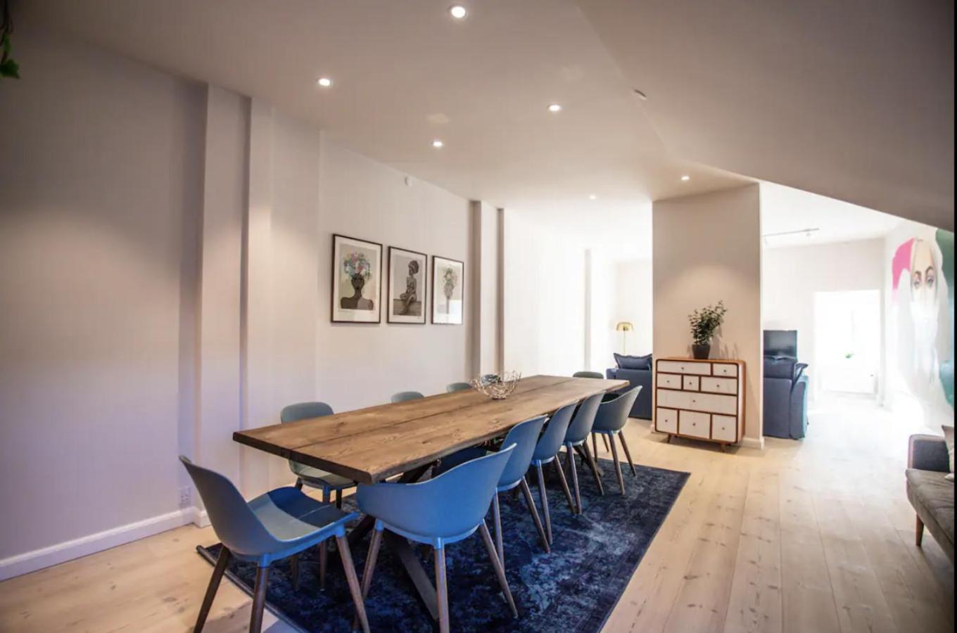Stunning penthouse A location